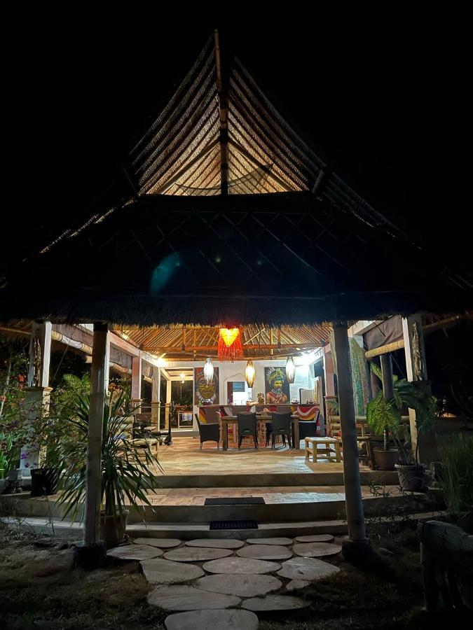 The Papalagi Resort Gili Gede Exterior photo